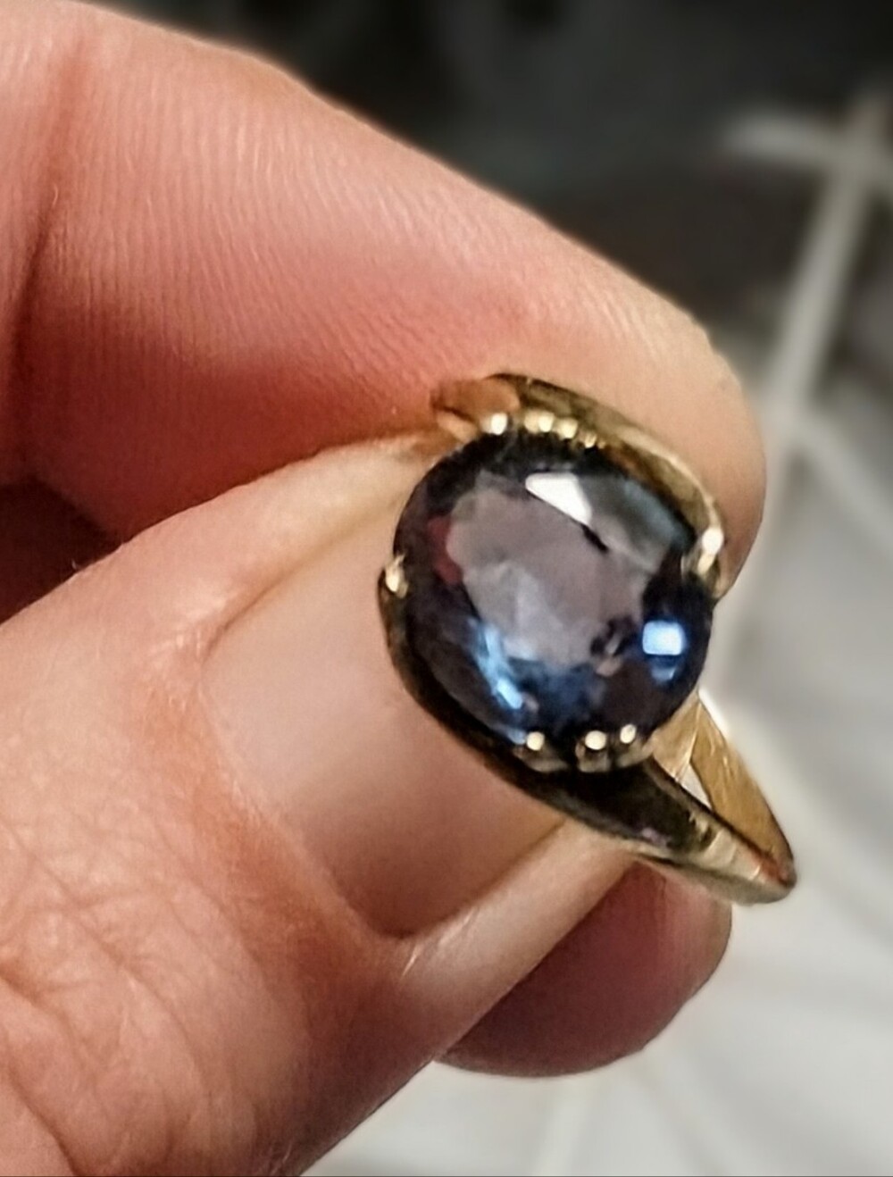 Vintage 10k Yellow Gold London Blue Topaz Bypass Ring Size 7